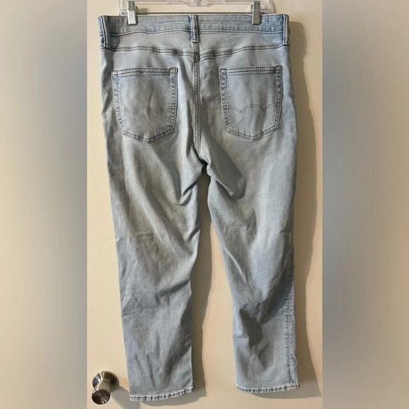 American Eagle AirFlex+ Athletic Straight Jean Light Wash Size 34/30 - Picture 8 of 16